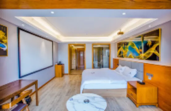 Yuanhong Hotel (Guiyang North Railway Station)