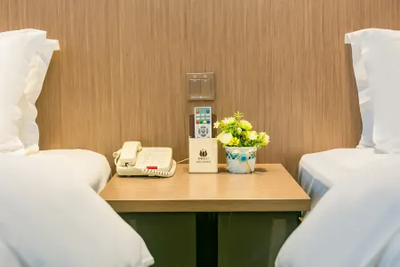 Four Seasons Magnolia Select Hotel