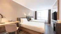 YOUJIA Hotel (Xilinhot Xilin Avenue) - Parkering