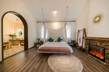 Fanxinli Guesthouse (Guilin Two Rivers and Four Lakes Xiangshan Park)