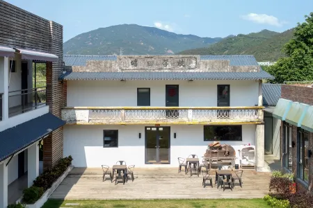 Sijiu Shuyuan Hostel Отели рядом с достопримечательностью «Xincun Gymnasium»