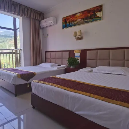 Xingshan Yijiale Hotel