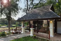 Lanna Dusita Riverside Boutique Resort Hotels in San Phi Suea