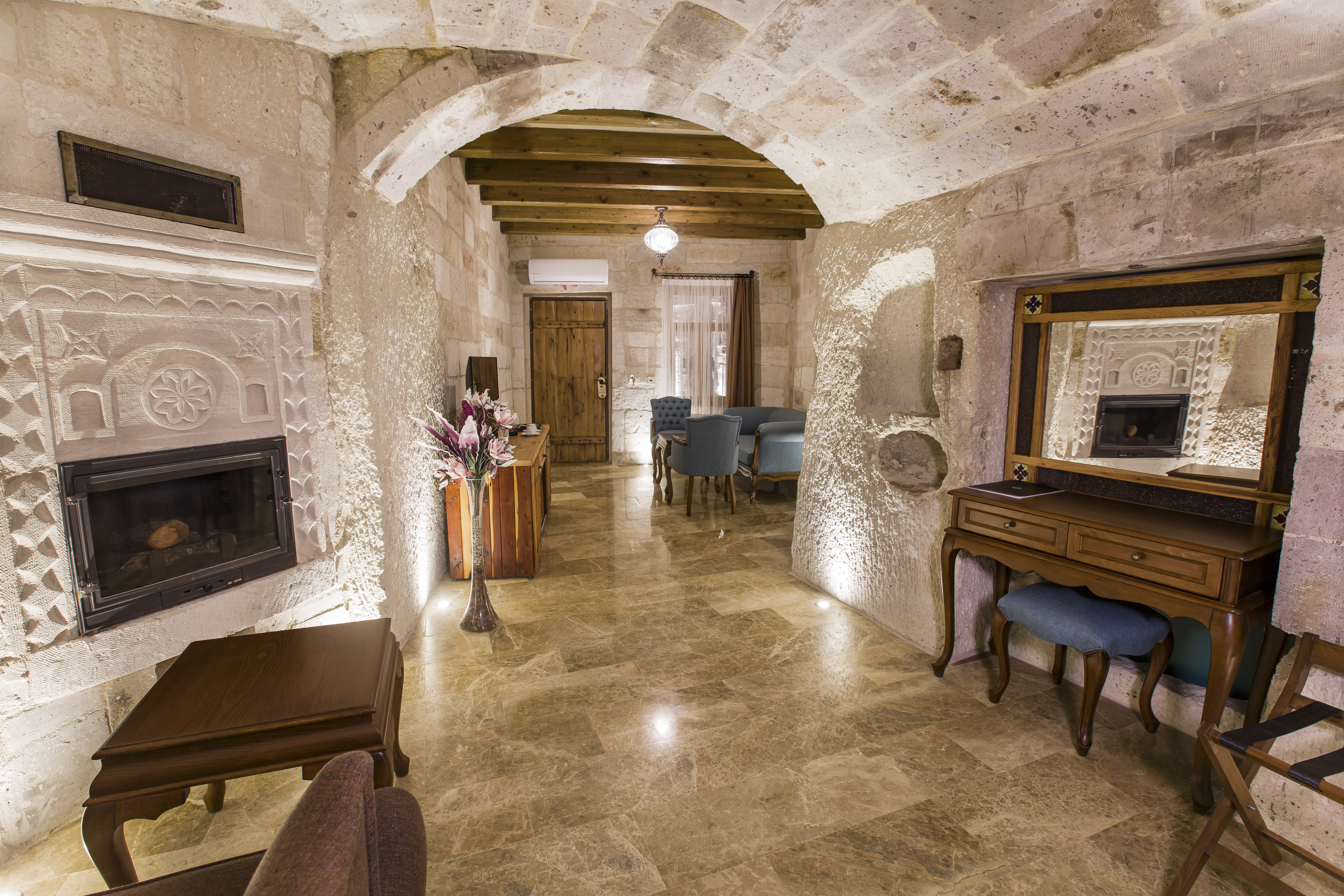 Imperial Cave Suites & SPA