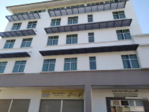 Kompleks27金娜套房飯店 努洛伊曼皇宮附近的飯店