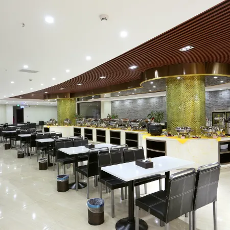 Qinyuan Holiday Hotel (Chizhou High-speed Railway Station)