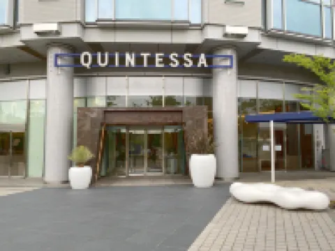 Quintessa Hotel Osaka Bay Hotel berhampiran Osaka Aquarium Kaiyukan
