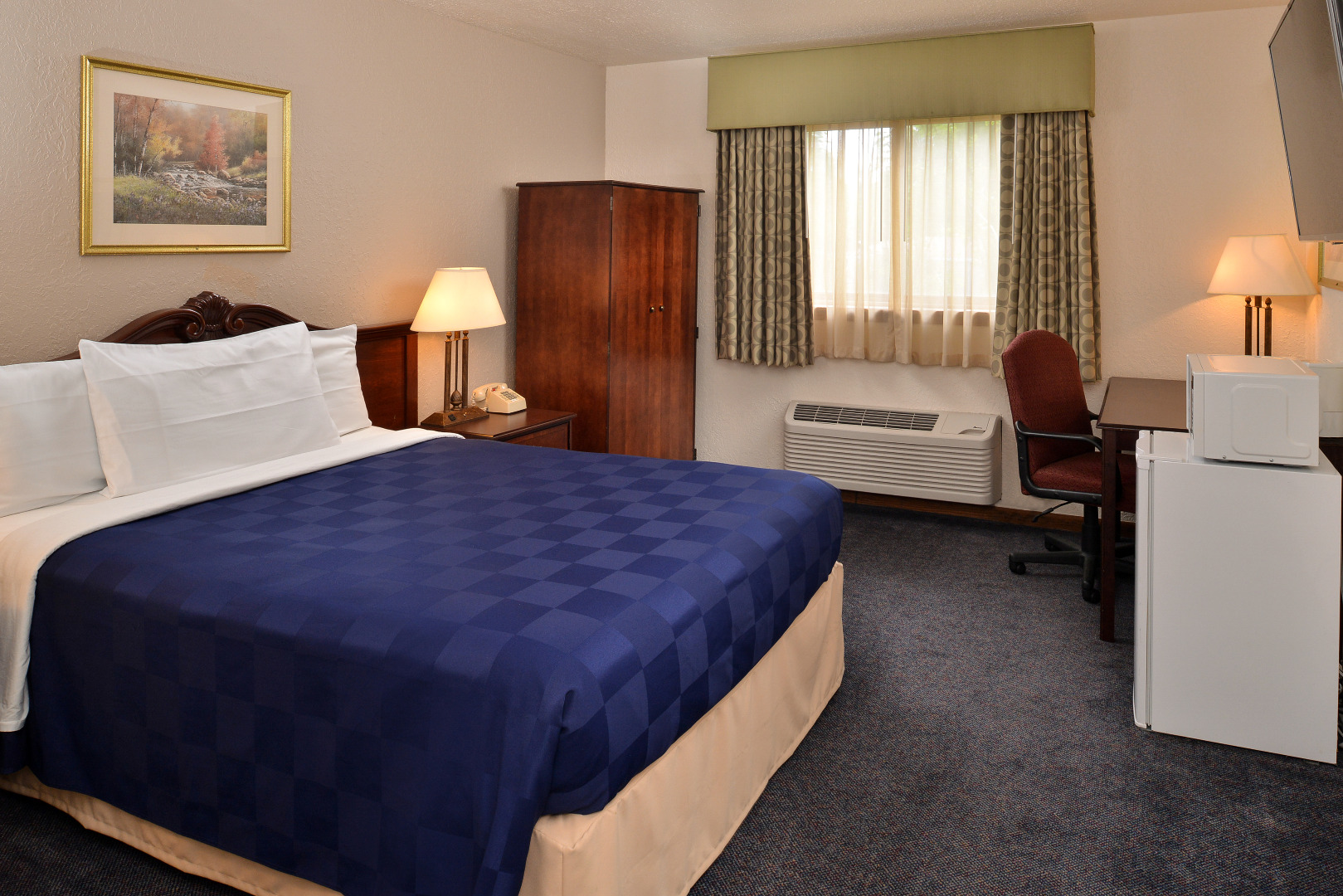 Americas Best Value Inn Marquette