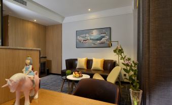 Noble Light Luxury Hotel