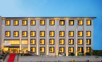 Begonia Garden Hotel