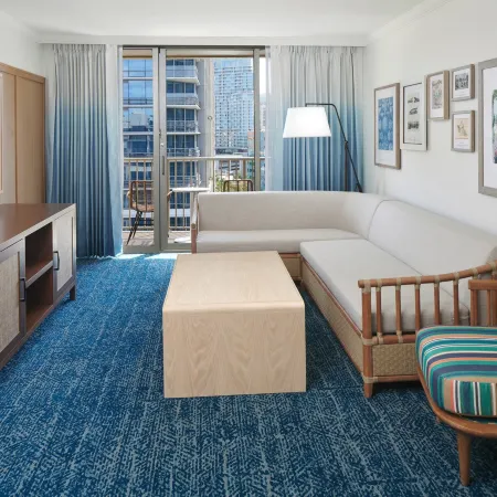 OUTRIGGER Reef Waikiki Beach Resort