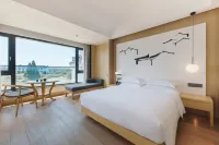 Moon Yard Hotel - balcony