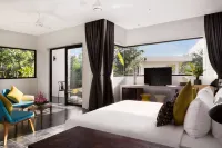 Hillocks Hotel & Spa - balcony