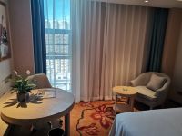 维也纳国际酒店(新安黛眉店) - 高级双床房