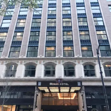 EXchange Hotel Vancouver Отели рядом с достопримечательностью «Станция метро Waterfront»