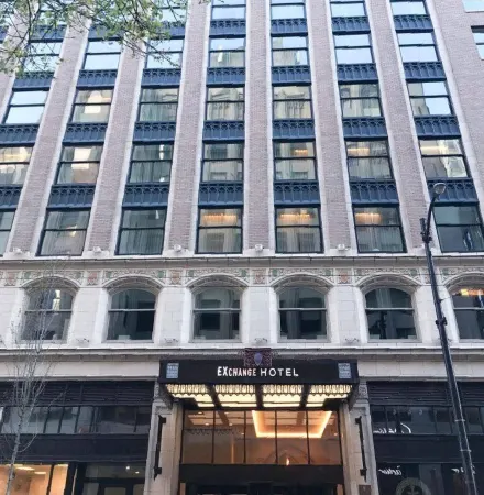 EXchange Hotel Vancouver Отели рядом с достопримечательностью «Плаза Наций»