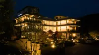 Anji That Sea · Hot Spring Resort Premium Private Residential Stay (Yucun Liangshan Branch) - สระว่ายน้ำส่วนตัว