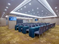 Vienna International Hotel (Huanggang Normal University Branch )