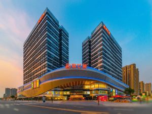 Millennium Hotel (Xinzheng Longhu Jinyicheng Shopping Center)