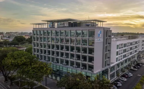 AZ Hotel & Serviced Apartments Hotels in Labuan