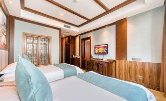 Huihe Water Margin Hotel (Guangfeng Passenger Transport Center Branch)