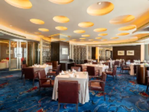 르네상스 상하이 위 가든 호텔, 더 번드, 난징 로드 상하이 호텔