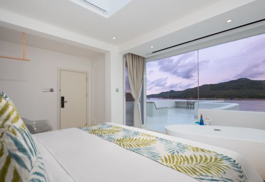 우즈저우다오 해변 근처