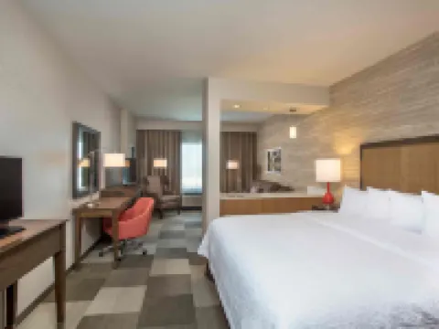 ハンプトン イン & スイーツ オアフ / カポレイ カポレイのホテル