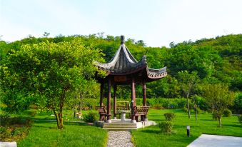 Floral Lux Hotel·Yangshan Taohua Shili Homestay