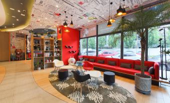 Elong R.YUN Hotel (Shijiazhuang Railway Station Suncun Subway Station)