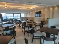 Vienna Hotel (Bozhou Kangmei Chinese Medicine City Store) - balcony