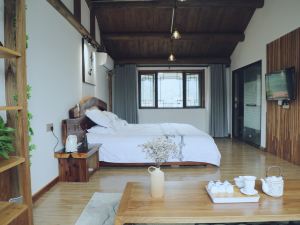 Home stay in pushe, Xinchang