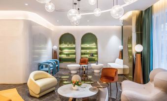 Orange Hotel Shenzhen Longhua subway station