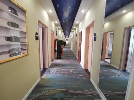 Changshun Kaiyi Theme Hotel