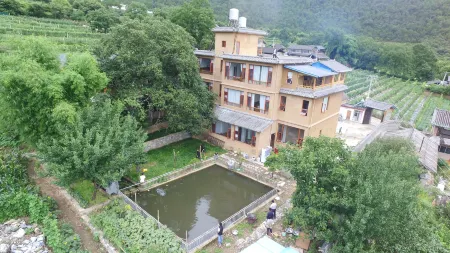 Weisihada Jingchen Manor Отели рядом с достопримечательностью «Damo Patriarch Cave»