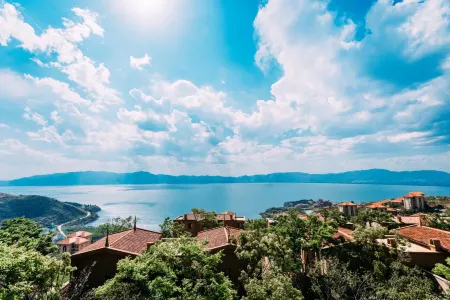 Fuxian Lake Tranquil Qingfeng B&B Отели рядом с достопримечательностью «Xiaowan Village»