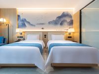 H酒店(深圳宝安国际机场店) - 智能高级双床房