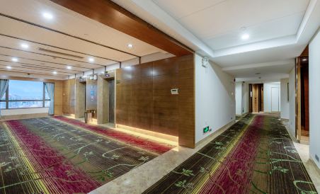 ELONG Me Hotel - Housity