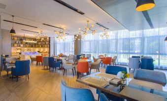 Echarm Hotel (LiuDong Wuling Liuqi Store)