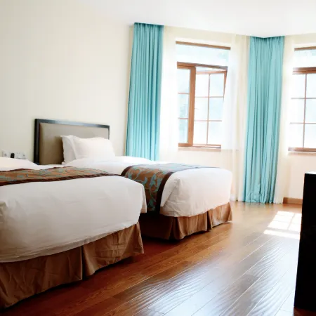 Nine Cloud Homestead Resort Hotel
