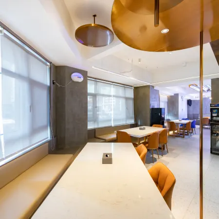 ELONG YAM HOTEL