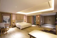 Huarui Hotel Hotels in Hefeng County