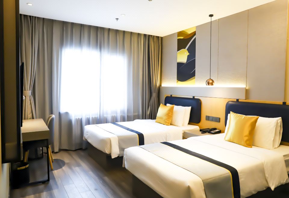 현대적인 호텔 외관 야경