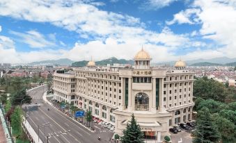 Zhonghui Hotel