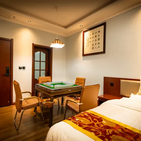 Chengcheng Kongquelin Business Hotel