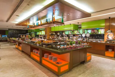 Concorde Hotel Shah Alam Отели рядом с достопримечательностью «UOA Business Park Property Gallery»