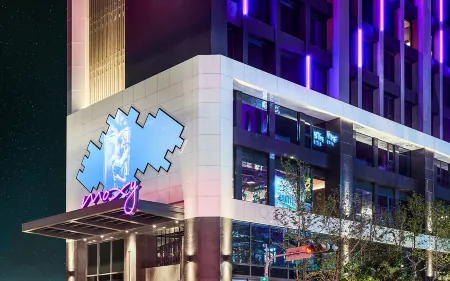 Moxy Taichung Отели рядом со станцией HSR Taichung Station