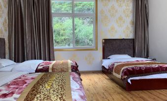 Jinchuan Jiarong Homeland Hotel
