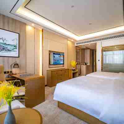 天洲國際大酒店（百色起義紀念館高鐵站店） Rooms