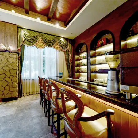 Songming Yujian Resort Hotel